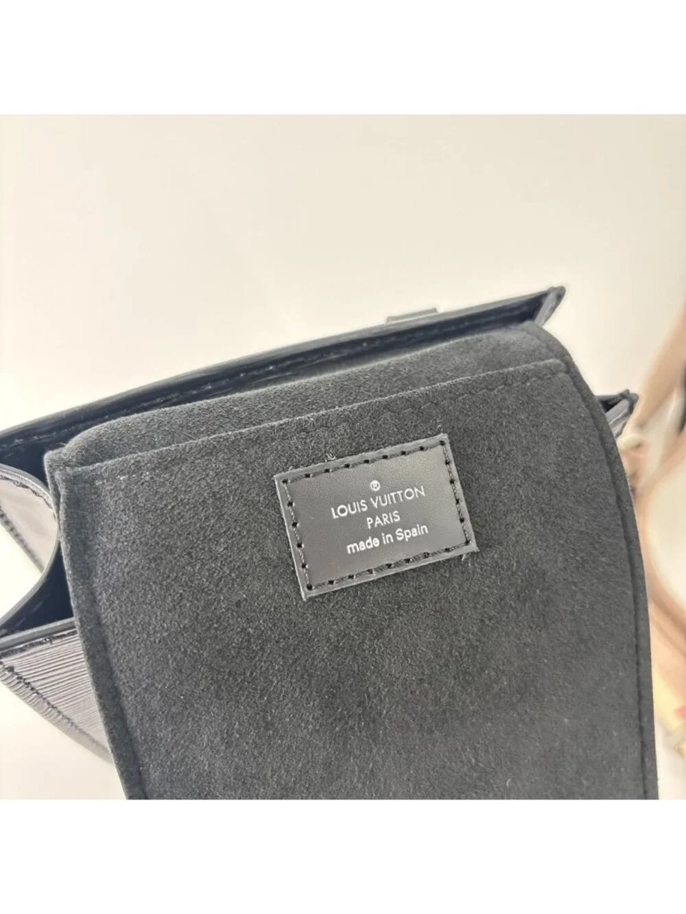 Louis Vuitton Epi Petite Sac Plat Shoulder